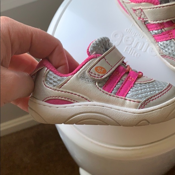 Toddler shoes - Picture 2 of 3